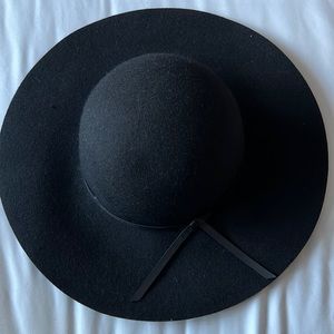 🦋 3 for $20 Old Navy Black floppy hat